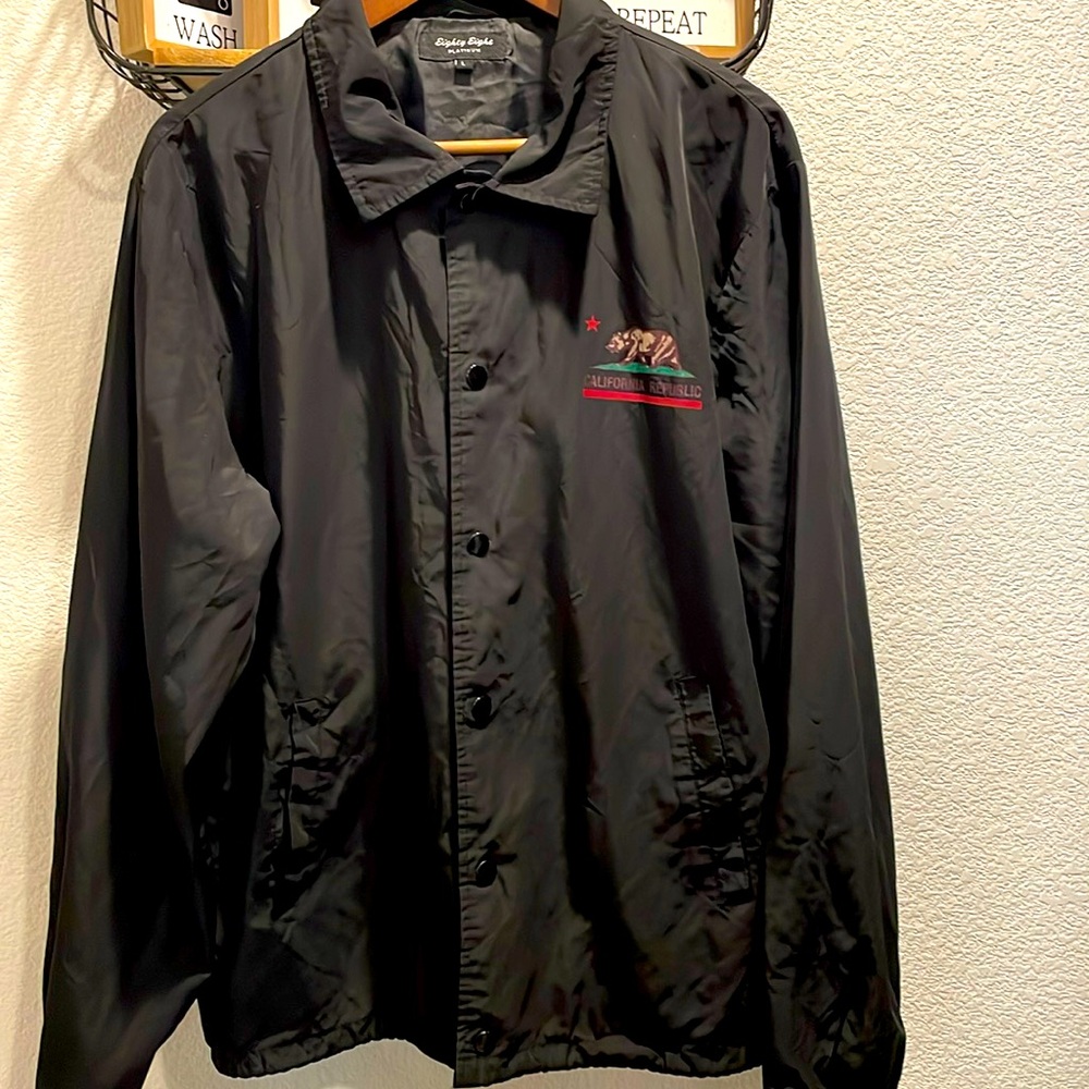Eighty Eight windbreaker. California Republic logo front and back. Snap buttons.